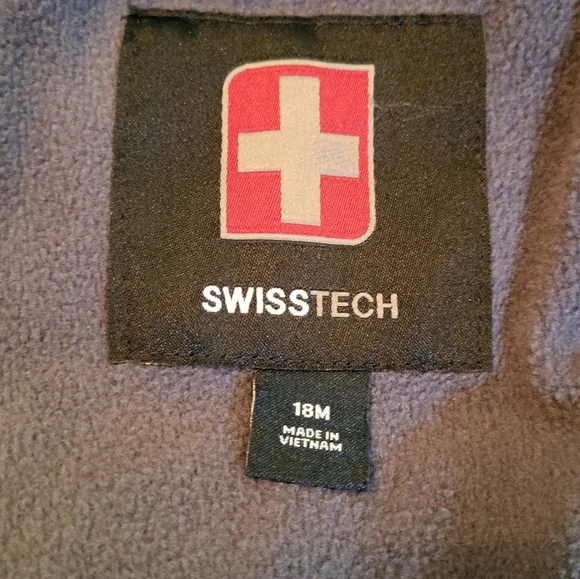 🩷 3/$15 Boys (18M) Winter Puffer Jacket with Hood with a cute Dinosaur Print - Picture 4 of 7